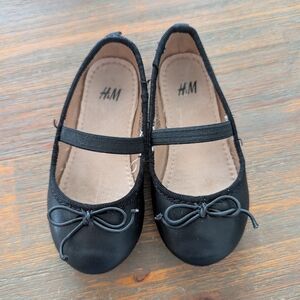 H&M Girls' Black Mary Jane Flats with Bow